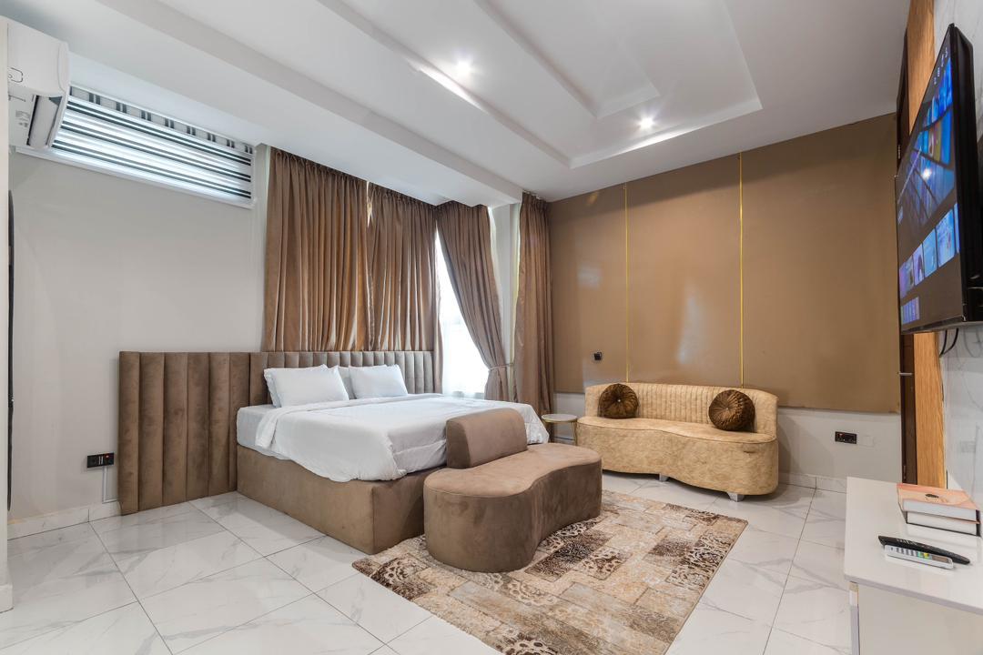4 Bedroom Apartment
